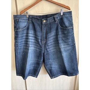 PD&C Jean Shorts Mens 42 Blue Faded‎ 11 Inch Inseam Distressed Look Flat Front